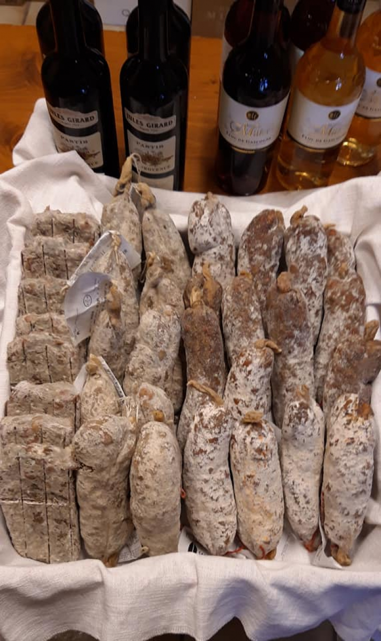 Available also online: Sausages from the Pyrenees - Pierre Sajous