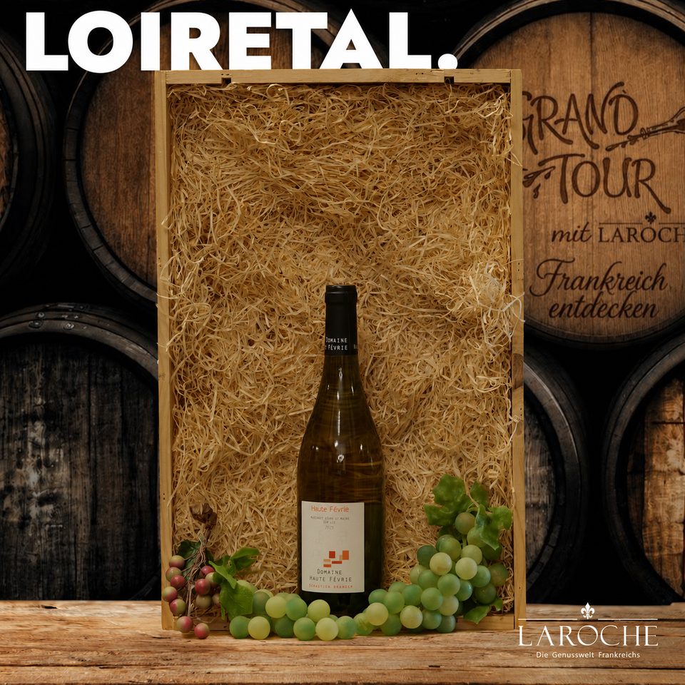 Muscadet by Domaine de la Haute Févrie in the wooden box